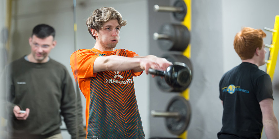 Cross-Fitness mit den Kettlebells